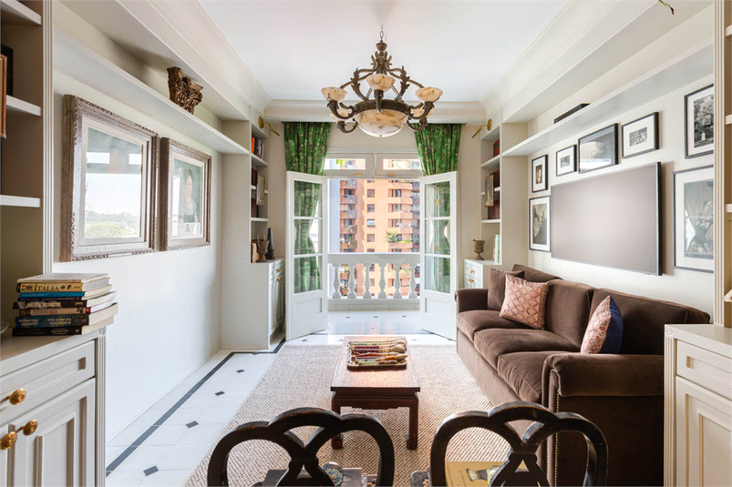 EDIFICIO QUEEN MARGARETH ROSE