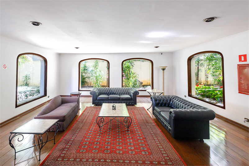 PIAZZA DI VILLA FIORELLI