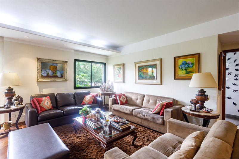 Condomínio Edifício Cartier