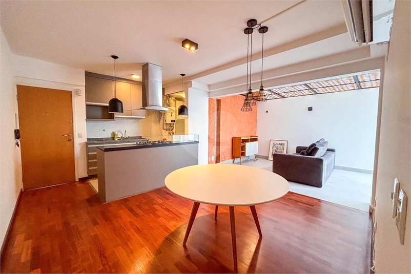 Condominio Ari Barroso