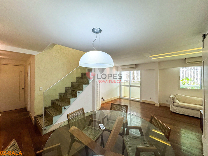 Edifício Chateau Sur Lac