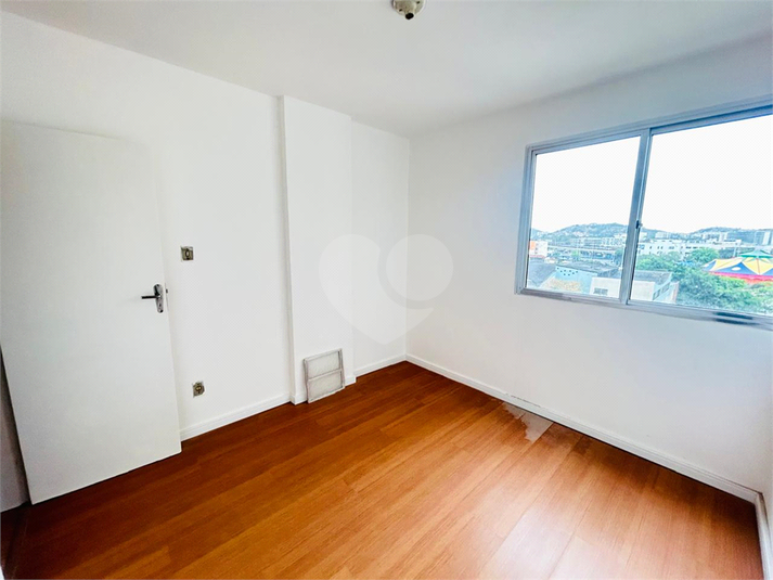 Edifício Salvador De Sá