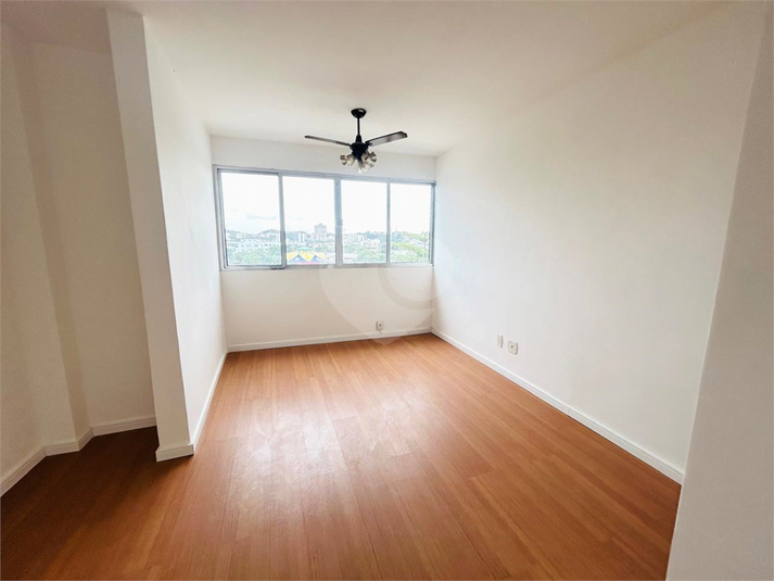 Edifício Salvador De Sá