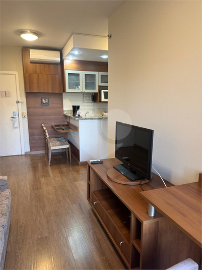 Monumental Flat & Convention