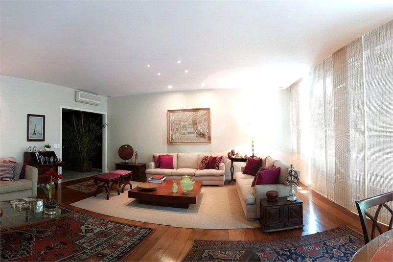 Edifício Bernardo Mascarenhas