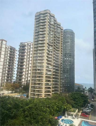 Condomínio do Edifício Torre Ernest Hemingway