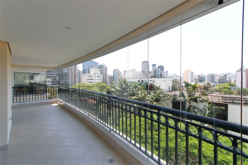 MAISON DES ARTS VILA NOVA