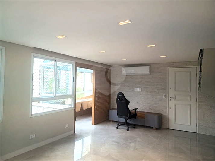 NEW HAMPTON