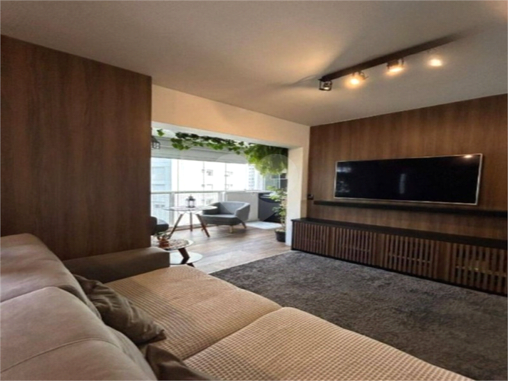 In Jardim Sul - Gallery