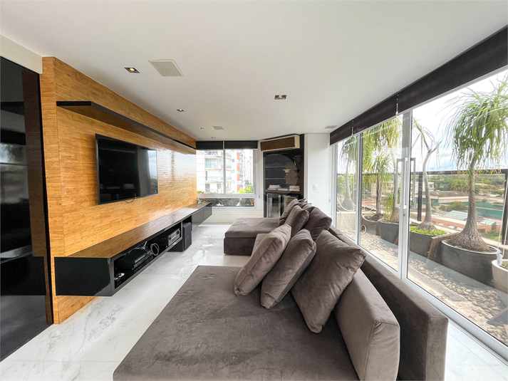 MAYFAIR GARDENS