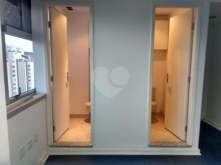 OFFICE BUILDINE