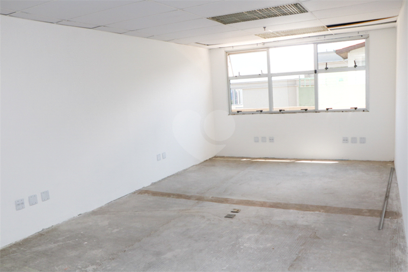OFFICE BUILDINE
