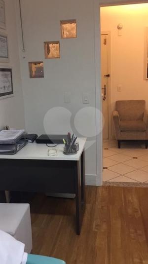 Edifício Das Bandeiras