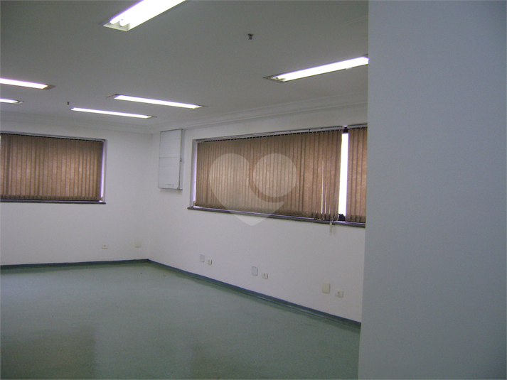 RUA TEODORO SAMPAIO,1765