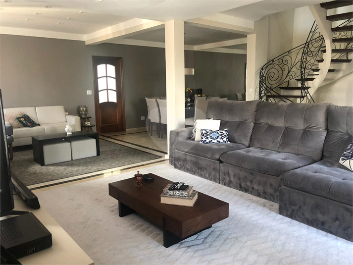 MAISON GOYA