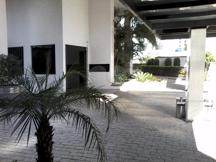 CONJUNTO COMERCIAL AQUÁRIUS