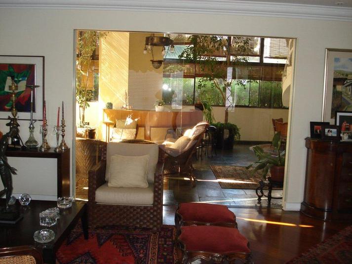 ALAMEDA DOS PINHEIROS