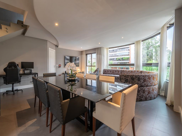 SAINT GERMAIN REAL PARK