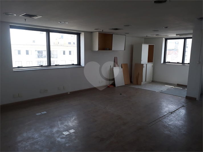 VERGUEIRO WORK CENTER