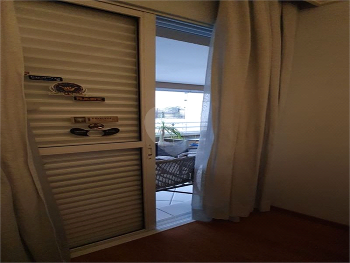 Inside Vila Olímpia