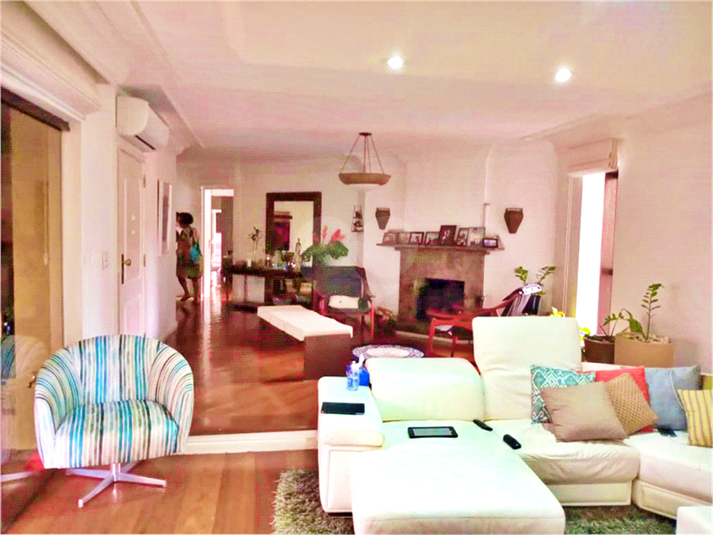 MAISON DEBIEUX ROSA