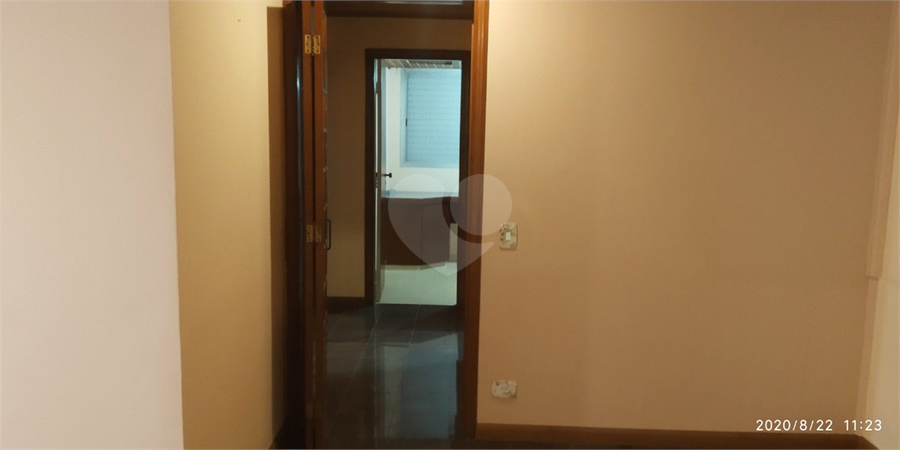 Praça Das Orquídeas