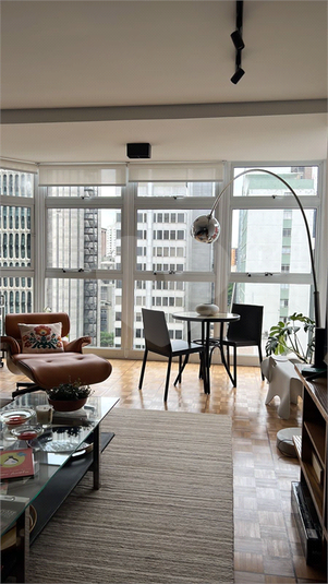 PALÁCIO DOS JARDINS