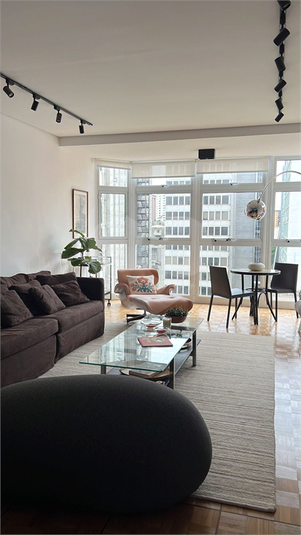 PALÁCIO DOS JARDINS