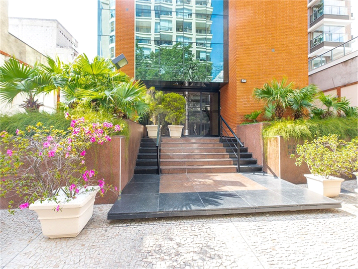 METRÓPOLIS EMPRESARIAL