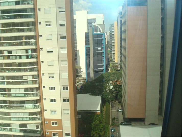 Trade Tower Service & Business