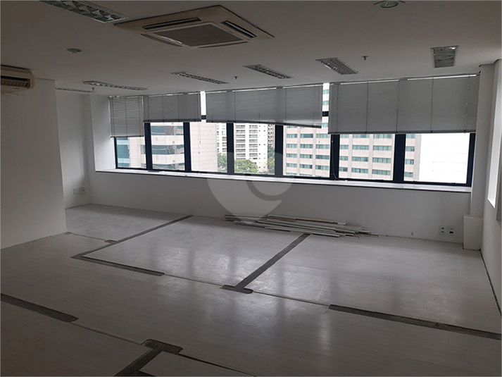 ITAIM OFFICE TOWER