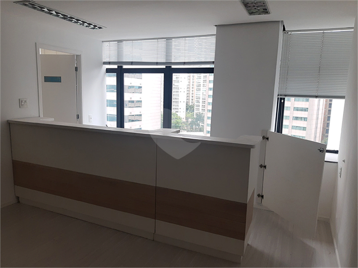 ITAIM OFFICE TOWER