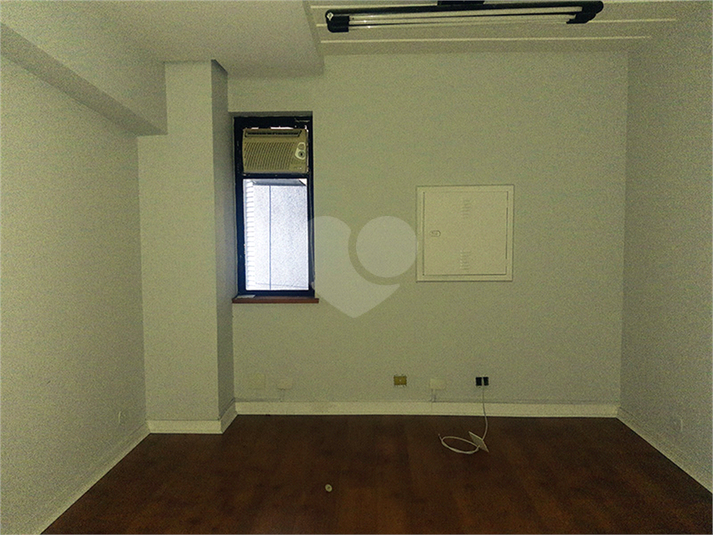 Condomínio Edifício Carmel