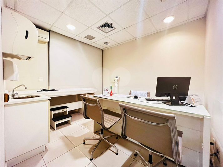 BRASCAN CENTURY OFFICES