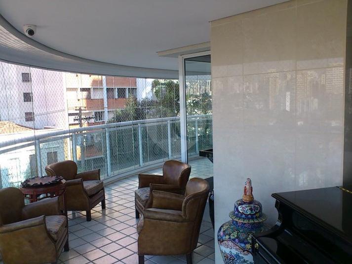 GRAND VUE