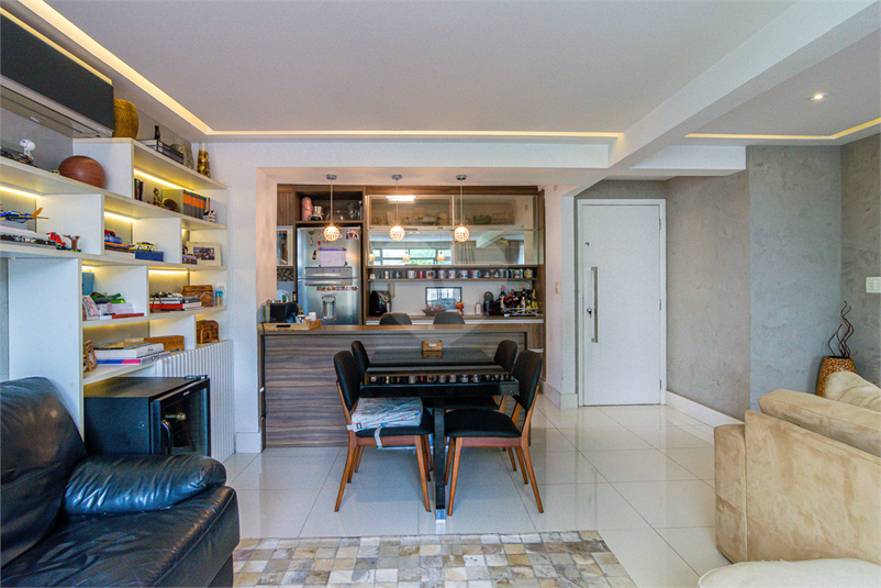 Edifício Riskala Laskani