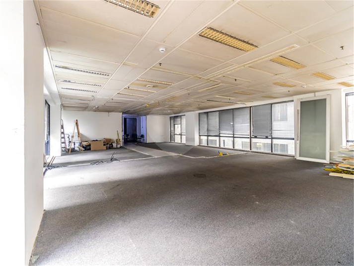 RUA FREI CANECA,1380