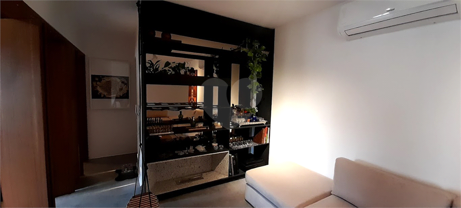 CENTRAL PARK RESIDENCE SERVICE