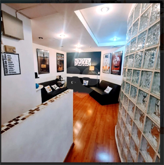 Trade Tower Service & Business