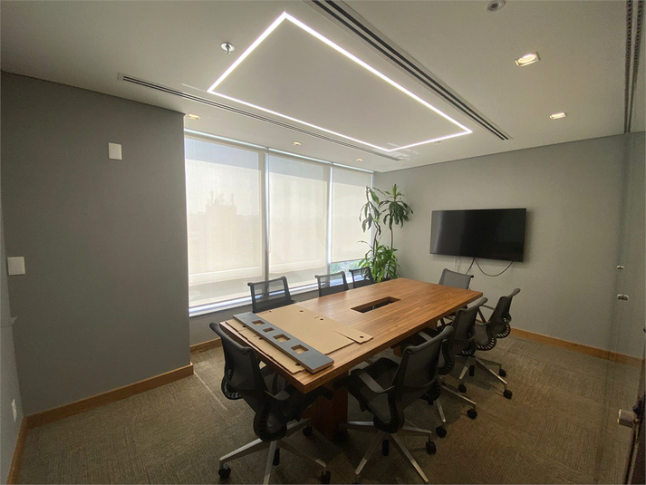 Edifício Joaquim Floriano 100