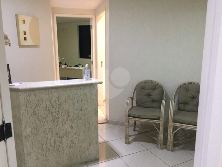 Santa Paula Office Building