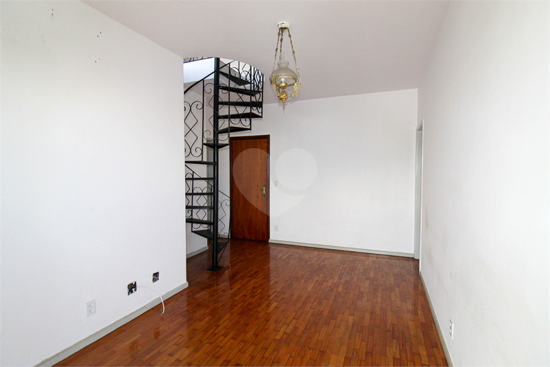 Condomínio do Edifício Estevão Silva