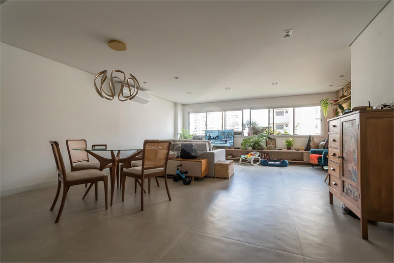 CONDOMÍNIO QUINTO ANDAR - 04618-030 - 981