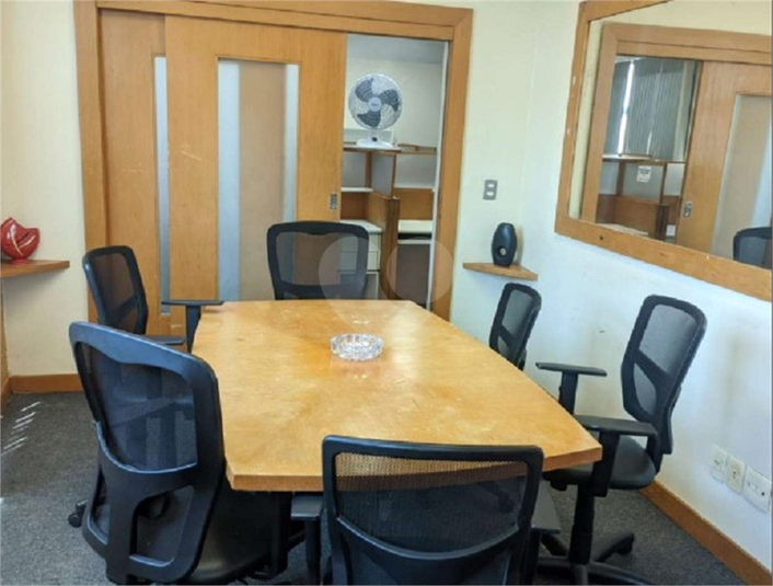 Edifício "AVENIDA CENTRAL"