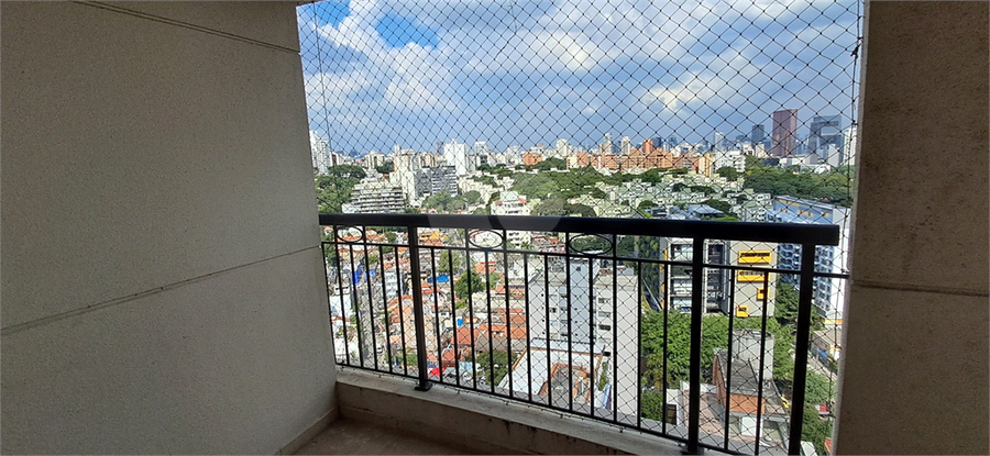 LA GALERIE VILA MADALENA