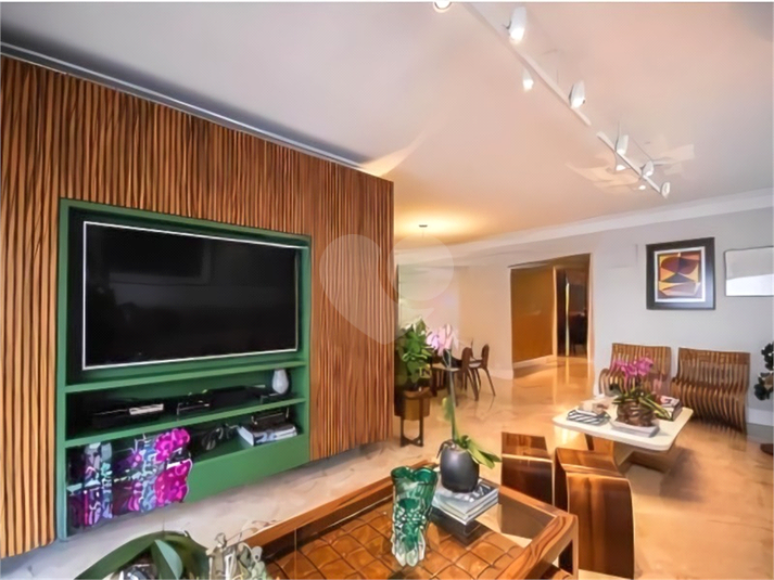 Condomínio Edifício Daniela