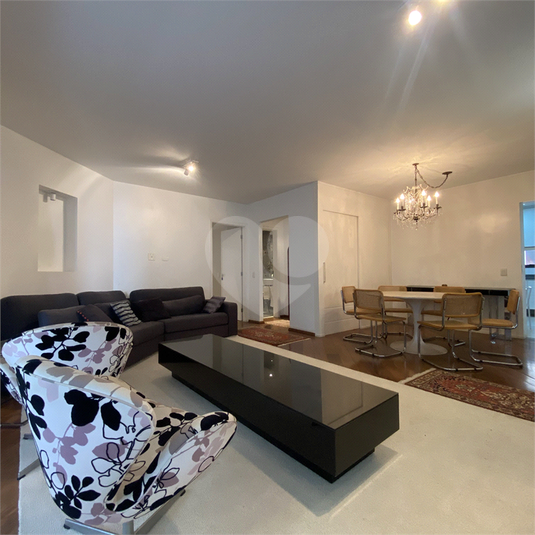 MAISON PLAZA ATHENEE