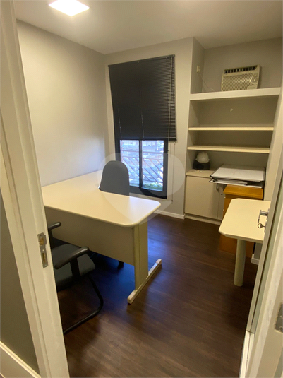 AVENIDA PAULISTA FIRST CLASS OFFICE