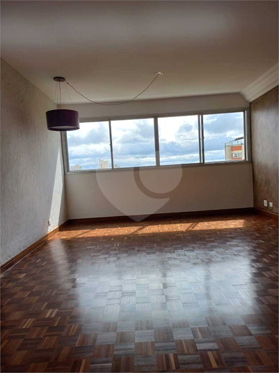 ANA FLÁVIA E VANESSA