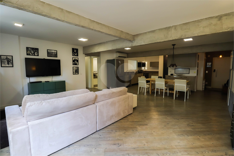 MAISON VERT